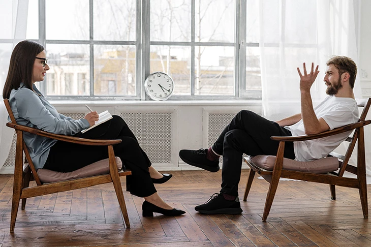 Advisary-services-asking-question-to-client